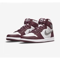 Air Jordan 1 High OG 'Bordeaux' 555088-611 Elegant Bordeaux Colorway, Classic Design