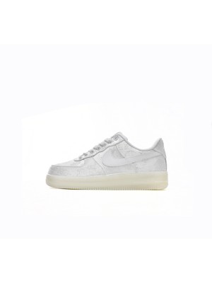 CLOT x Nike Air Force 1 'White Silk' - Elegante Weiße Sneaker mit Verborgener Musterung und Transparenter Sohle | AO9286-100