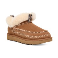 UGG レディース モカシンブーツ 1158224 - 冬の暖かさを提供するチェスナットシープスキンの折り返しカラー