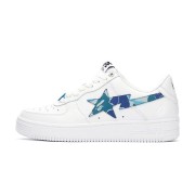 BAPE STA ホワイト＆ブルーカモスタースニーカー 1I70-291-004-BLUE｜個性的なストリートスタイルの象徴