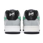 엠보싱 디테일과 민트 스타 로고가 있는 BAPE STA 그레이 블랙 민트 스니커즈