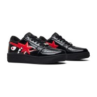 BAPE STA 블랙 앤 레드 페이턴트 가죽 스니커즈 1H30-191-012-BLK | 대담한 스트릿웨어 우아함