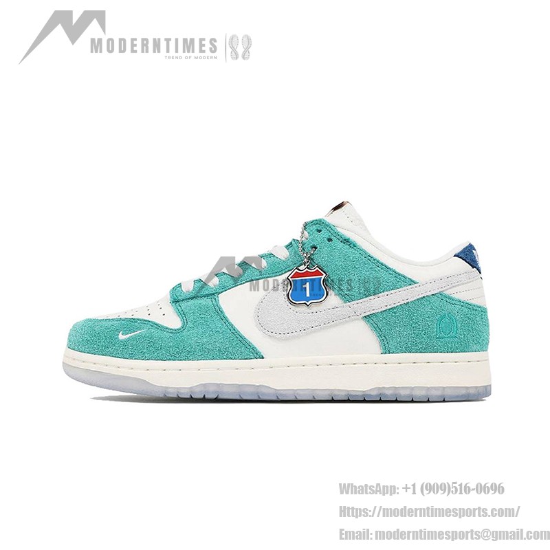 Nike x Kasina Dunk Low 'Road Sign' CZ6501-101 - Straßenzeichen-Kollaborations-Sneaker in Sail, Blau und Rot