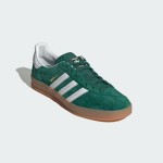 Adidas Gazelle Indoor IG1596 - Grüne Wildleder-Sneaker mit Weißen Streifen & Gummisohle