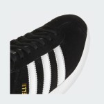 Adidas Gazelle BB5476 Schwarze Wildledersneaker mit weißen Streifen