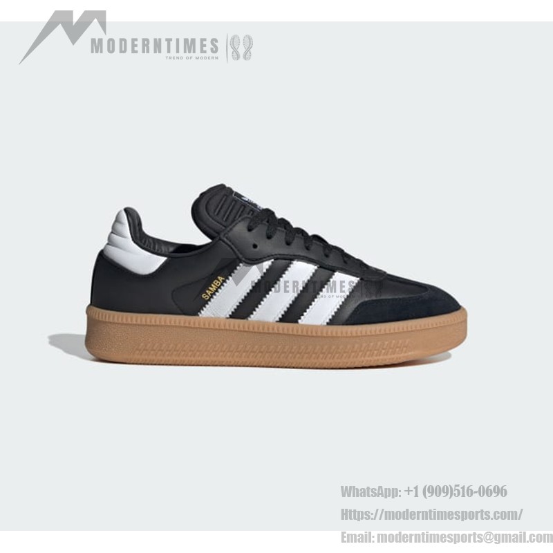 Adidas Samba XLG IE1379 Schwarze Sneaker mit Silbernen Streifen und Wildleder-Details