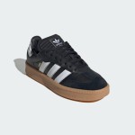 Adidas Samba XLG IE1379 Schwarze Sneaker mit Silbernen Streifen und Wildleder-Details