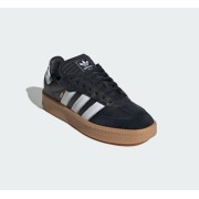 Adidas Samba XLG IE1379 - Schwarze Sneaker mit Silbernen Streifen & Wildleder-Details | Stilvoll & Bequem für den Alltag