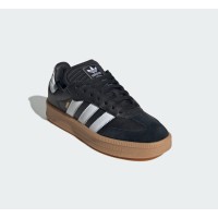 Adidas Samba XLG IE1379 - Schwarze Sneaker mit Silbernen Streifen & Wildleder-Details | Stilvoll & Bequem für den Alltag