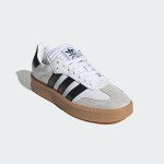 Adidas Samba XLG IE1377 Weiße Sneaker mit Schwarzen Streifen und Wildleder-Details