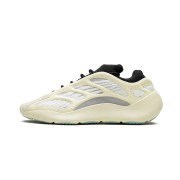 아디다스 Yeezy 700 V3 Azael FW4980 - 미래지향적 크림 디자인과 편안한 스트릿웨어 스니커즈