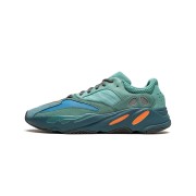 아디다스 Yeezy Boost 700 "Fade Azure" GZ2002 남성용 트렌디 스니커즈 | 편안함과 대담한 디자인