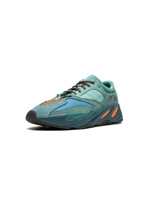 아디다스 Yeezy Boost 700 "Fade Azure" GZ2002 남성용 트렌디 스니커즈 | 편안함과 대담한 디자인