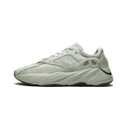 아디다스 Yeezy Boost 700 Salt EG7487 - 깔끔한 그레이-화이트 컬러와 편안한 쿠셔닝 스니커즈