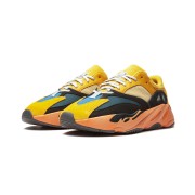 アディダス Yeezy Boost 700 Sun GZ6984 - 鮮やかなイエローデザインと快適なクッション性スニーカー