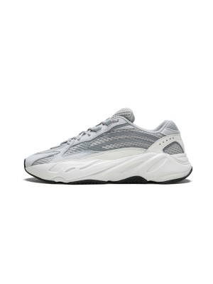 아디다스 Yeezy Boost 700 V2 Static EF2829 - 세련된 회색-흰색 디자인과 편안한 쿠셔닝 스니커즈