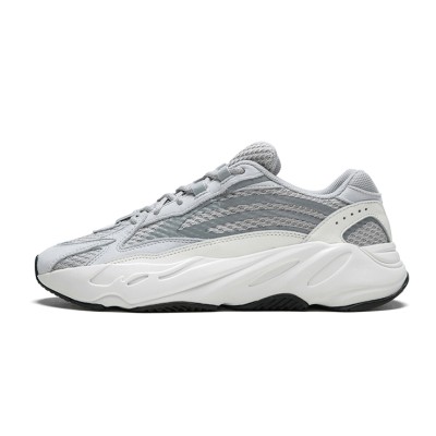 アディダス Yeezy Boost 700 V2 Static EF2829 - 洗練されたグレーとホワイトの配色と快適なクッション性スニーカー