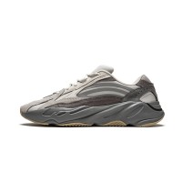 Adidas Yeezy Boost 700 V2 "Tephra" FU7914 - Neutrale Grautöne mit Premium-Komfort