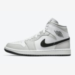 Air Jordan 1 Mid BQ6472 in Black and White