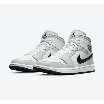 Air Jordan 1 Mid BQ6472 -15 Sleek Black and White Colorway - Versatile & Stylish Basketball Sneakers