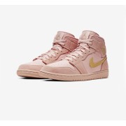 Air Jordan 1 Mid 빨간색과 흰색 컬러웨이 스타일리시한 고성능 농구화 852542-600 - 클래식한 디자인과 편안함의 완벽한 조화