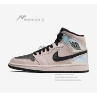 Air Jordan 1 Mid WMNS BQ6472-602 Women’s Mid-Top Sneakers Perfect Fusion of Classic Design and Modern Style
