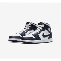 Air Jordan 1 Mid 클래식 레드 화이트 컬러웨이 레트로 농구화 554724-174 - 편안함과 스타일의 완벽한 조화