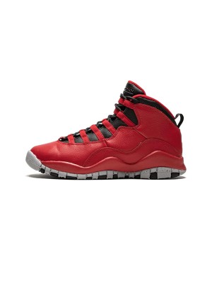 Air Jordan 10 Retro “Bulls Over Broadway” 705179-601 Klassische Basketball-Sneaker - Rot, Schwarz & Grau gesprenkelte Sohle