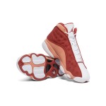 Air Jordan 13 "Dune Red" DJ5982-601 - レッドとベージュのクラシックスニーカー