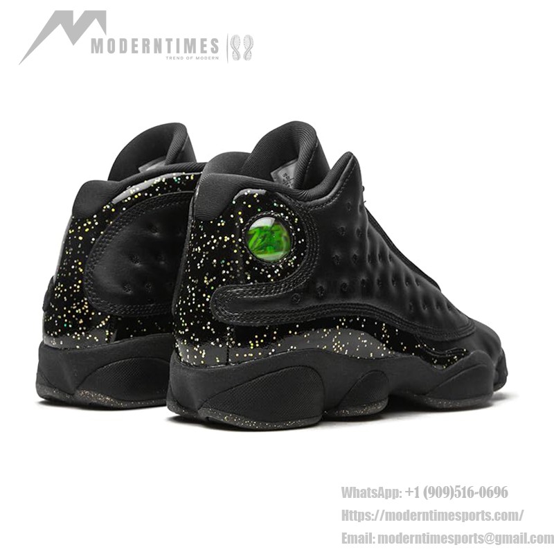 Air Jordan 13 Retro "Black Metallic Gold" DC9443-007 - 블랙 가죽과 골드 디테일의 스니커즈