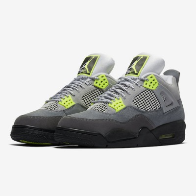 Air Jordan 4 Retro SE Neon 95 CT5342-007 Sneakers - Classic Design with Vibrant Neon Accents