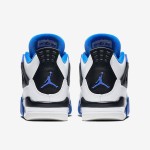 흰색과 검정색 및 로열 블루 악센트가 있는 Air Jordan 4 Retro Motorsports 스니커즈