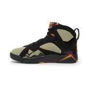 Air Jordan 7 Retro "Olive Black" DN9782-001 - Olivgrüne und schwarze High-Top Basketball-Sneaker, Retro-Stil, Bequem und Langlebig