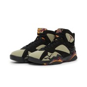 Air Jordan 7 Retro "Olive Black" DN9782-001 - Olivgrüne und schwarze High-Top Basketball-Sneaker, Retro-Stil, Bequem und Langlebig