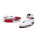 Air Jordan 8 Retro "Alternate" ホワイトとレッドのハイカットスニーカー