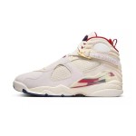 Air Jordan 8 Retro Mi Casa Es Su Casa Beige und Rot High-Top Sneakers