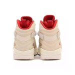 Air Jordan 8 Retro Mi Casa Es Su Casa Beige und Rot High-Top Sneakers