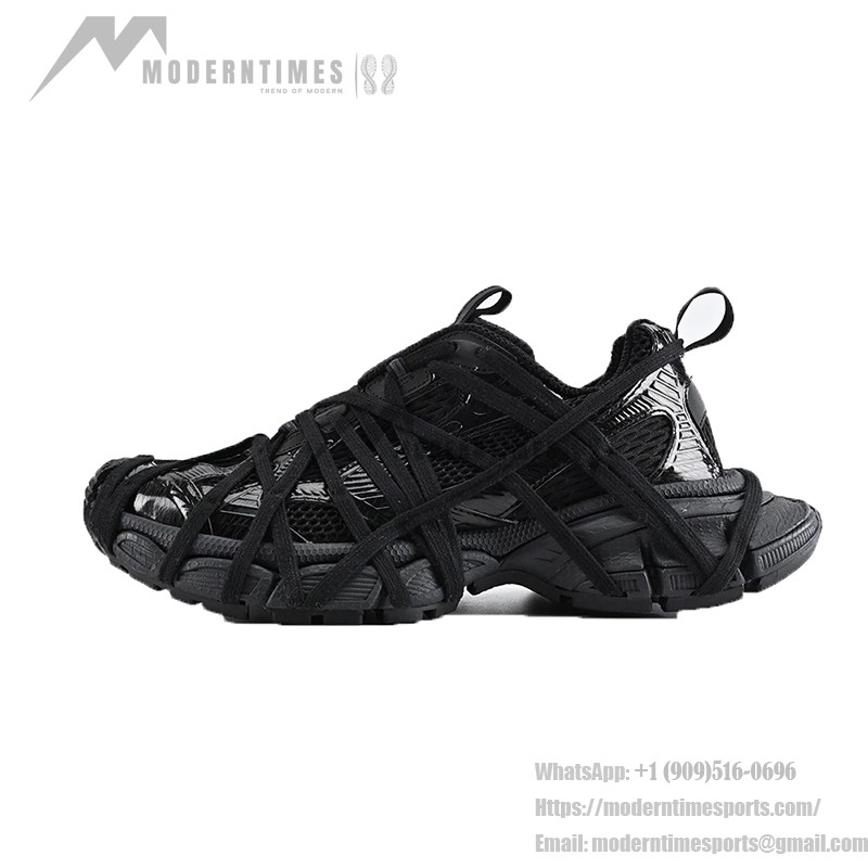 Balenciaga Runner Kith Four.Color 7.0 - Schwarze Futuristische Sneaker mit Riemendesign