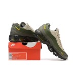 Corteiz x Nike Air Max 95 "Sequoia"-Sneaker in Grün mit gelben Akzenten