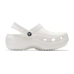 Crocsクラシッククラウズレトロビーチシューズホワイト206750-100 - 軽量で快適な夏の必需品