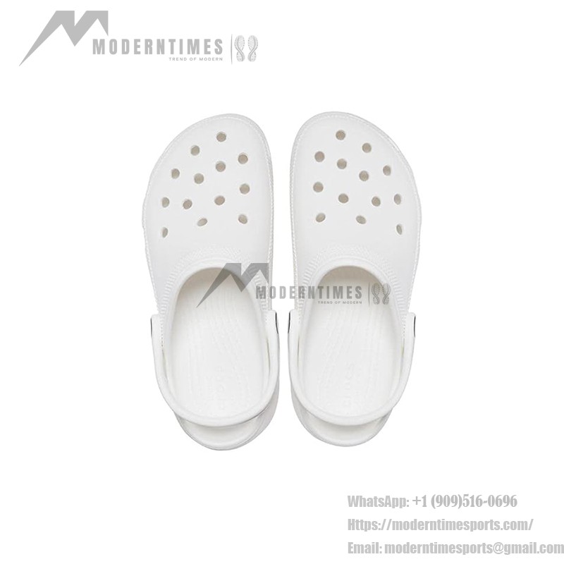 Crocsクラシッククラウズレトロビーチシューズホワイト206750-100 - 軽量で快適な夏の必需品