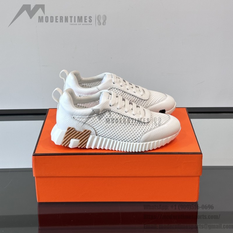 Hermes H251121Z 02360 White Sneakers – Iconic H Logo on Heel Hermes Mens Sneaker H251121Z 02360 in White – Front View of Luxury Fashion Sneakers with Orange H Logo