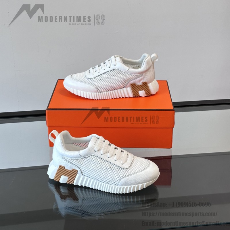 Hermes H251121Z 02360 White Sneakers – Iconic H Logo on Heel Hermes Mens Sneaker H251121Z 02360 in White – Front View of Luxury Fashion Sneakers with Orange H Logo