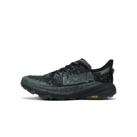 HOKA Speedgoat 6 GTX 여성용 트레일 러닝화 (1155150-BCKT) - 블랙/차콜, 방수 GORE-TEX 및 Vibram 아웃솔