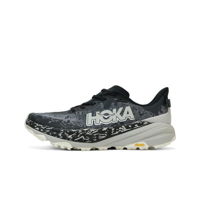 HOKA Speedgoat 6 남성용 트레일 러닝화 (1147791-BKSTR) - 블랙/스톤 리플렉티브, 가벼운 쿠셔닝과 Vibram 메가그립 아웃솔