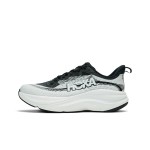 HOKA ONE ONE SKYF LOW 1155118-BWHT ランニングシューズ（ブラック＆ホワイト）