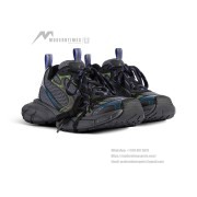 Balenciaga Men's 3XL Sneaker in Dark - Bold Futuristic Design with Maximum Comfort for Street Style