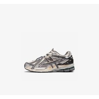 New Balance 1906R Silver Gold Metallic M1906AD – Retro Running Sneakers with Metallic Elegance