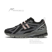 New Balance 1906R Dark Grey Black M1906RHC – Stylish Retro Running Sneakers with Modern Accents