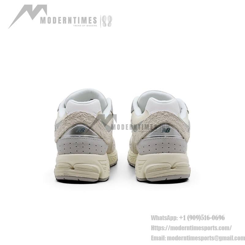 New Balance 2002R Beige Grau Sneakers M2002REK seitliche Ansicht